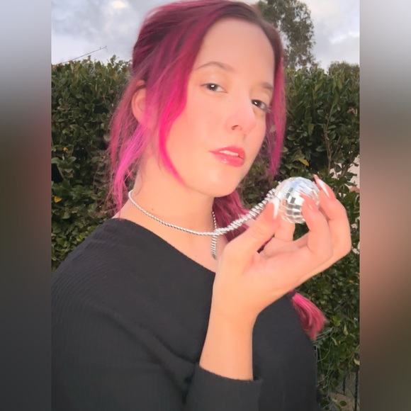 Meet your Posher, Paige - Picture 10 of 13